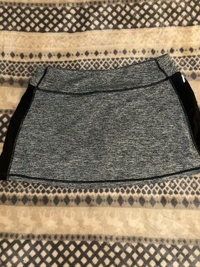 HEAD Gray and Black Athletic Mini Skirt skirt size small S